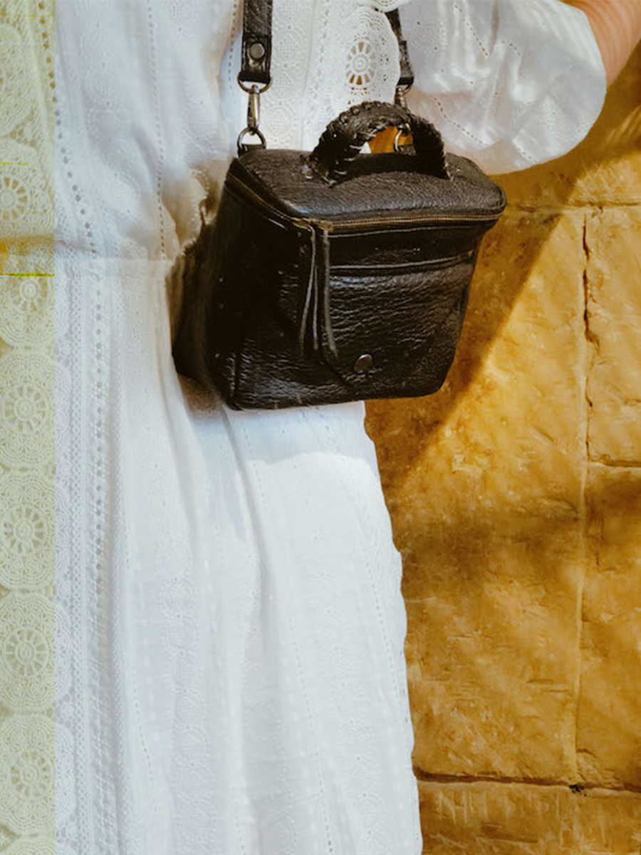foto-bolso-bandolera-cuero-mujer-negro-legavroche-reedition-negro-paul-marius-w26-b