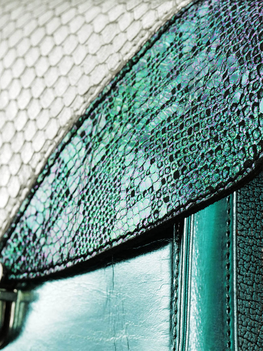 foto-interior-bolso-bandolera-cuero-mujer-azul-blanco-mademoiselle-george-chimere-polaire-paul-marius-w05-ch-s-blu