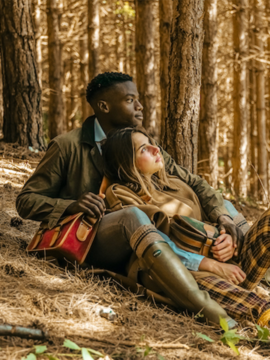 foto-interior-bolso-bandolera-cuero-mujer-marrón-violeta-lasacoche-s-pampa-natural-uva-paul-marius-m72s10-ol-dr