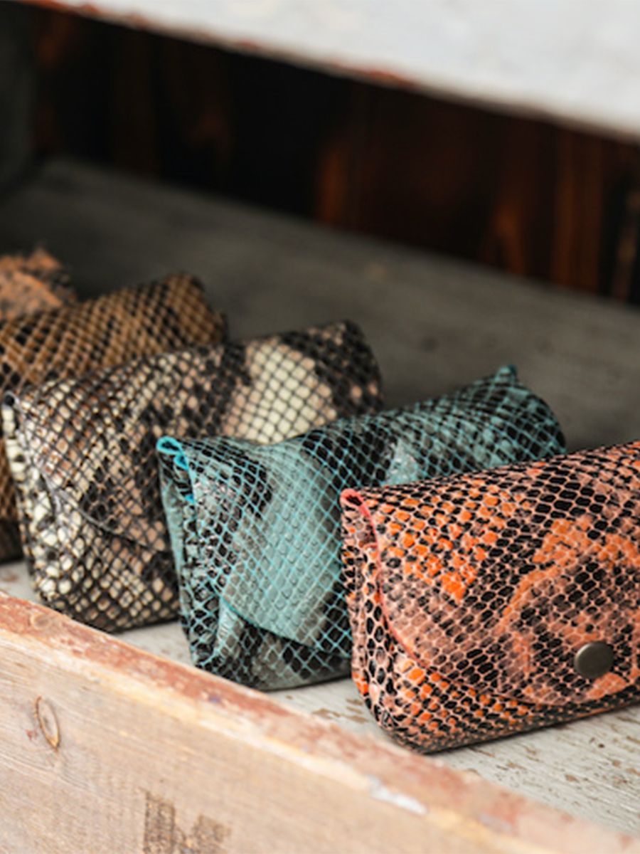 foto-cartera-de-cuero-kaki-legustave-pitón-kaki-paul-marius-glp-p-k