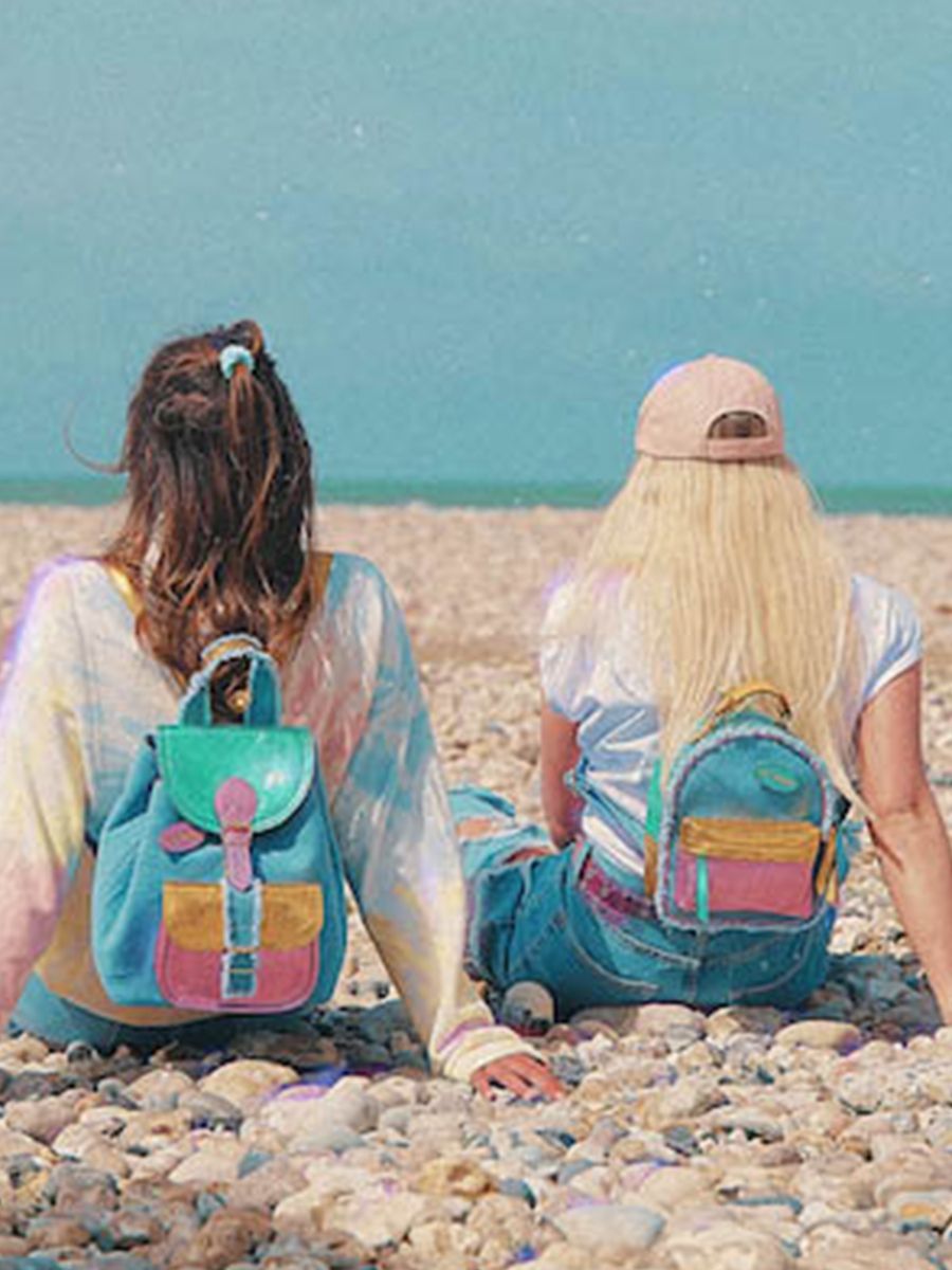 foto-portafolio-pequeña-mochila-de-cuero-para-mujer-lemini-intrepide-90s-paul-marius-m37s-denim