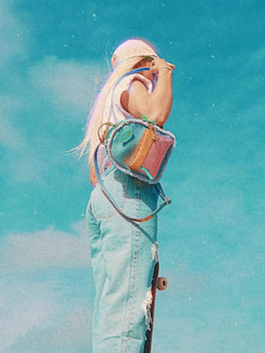 foto-vista-frontal-pequeña-mochila-de-cuero-mujer-lemini-intrepide-90s-paul-marius-m37s-denim