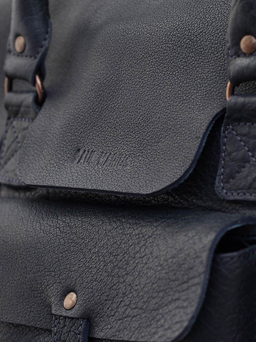 foto-material-bolso-bandolera-cuero-mujer-azul-lerive-gauche-m-azul-tinta-paul-marius-w01m-db