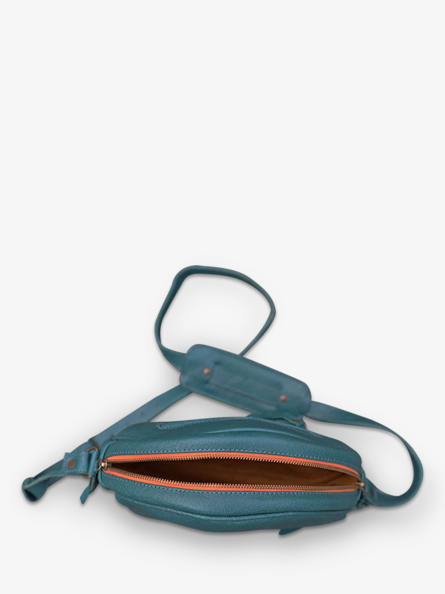 foto-interior-bolso-bandolera-cuero-mujer-azul-lecrin-azul-piscina-paul-marius-w15-blu