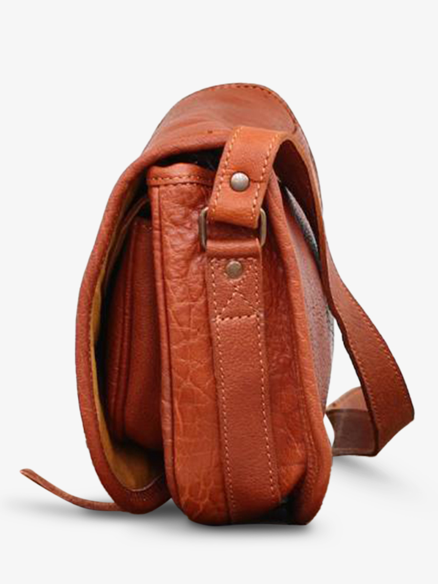 foto-vista-lateral-bolso-bandolera-cuero-mujer-marrón-levagabond-natural-paul-marius-m44l-l