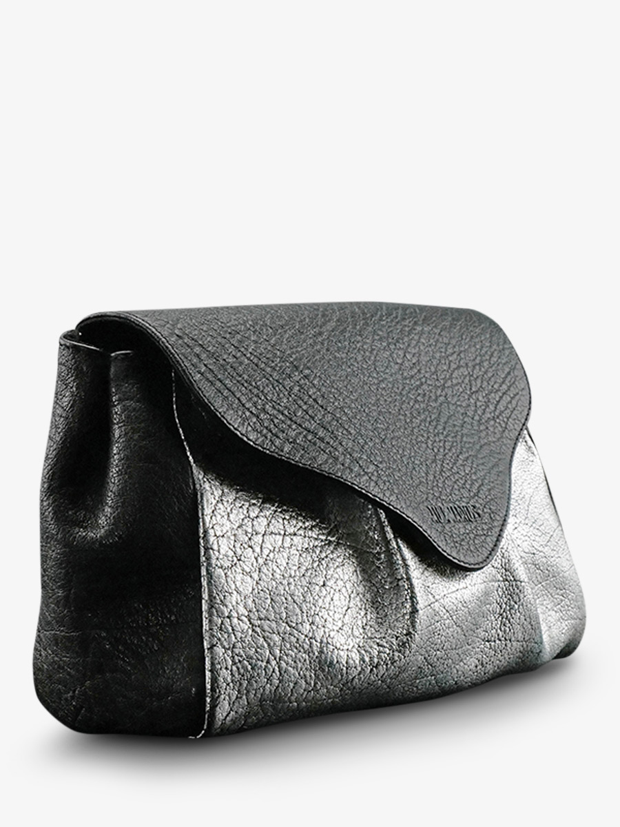 foto-vista-lateral-bolso-bandolera-cuero-paulmarius-plateado-negro-suzon-m-plateado-negro-paul-marius-w25m-s-b
