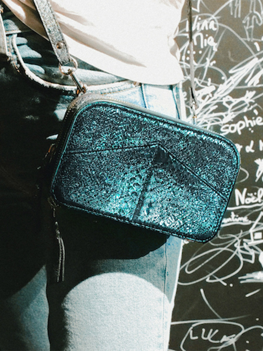 foto-bolso-cinturón-cuero-mujer-azul-verde-paula-boreal-paul-marius-m66-msp