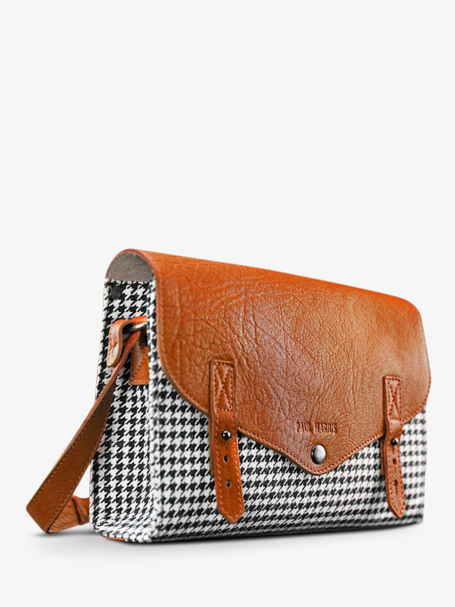 foto-vista-lateral-bolso-bandolera-cuero-mujer-naranja-lindispensable-grand-prix-tangerine-paul-marius-w08-hs-o