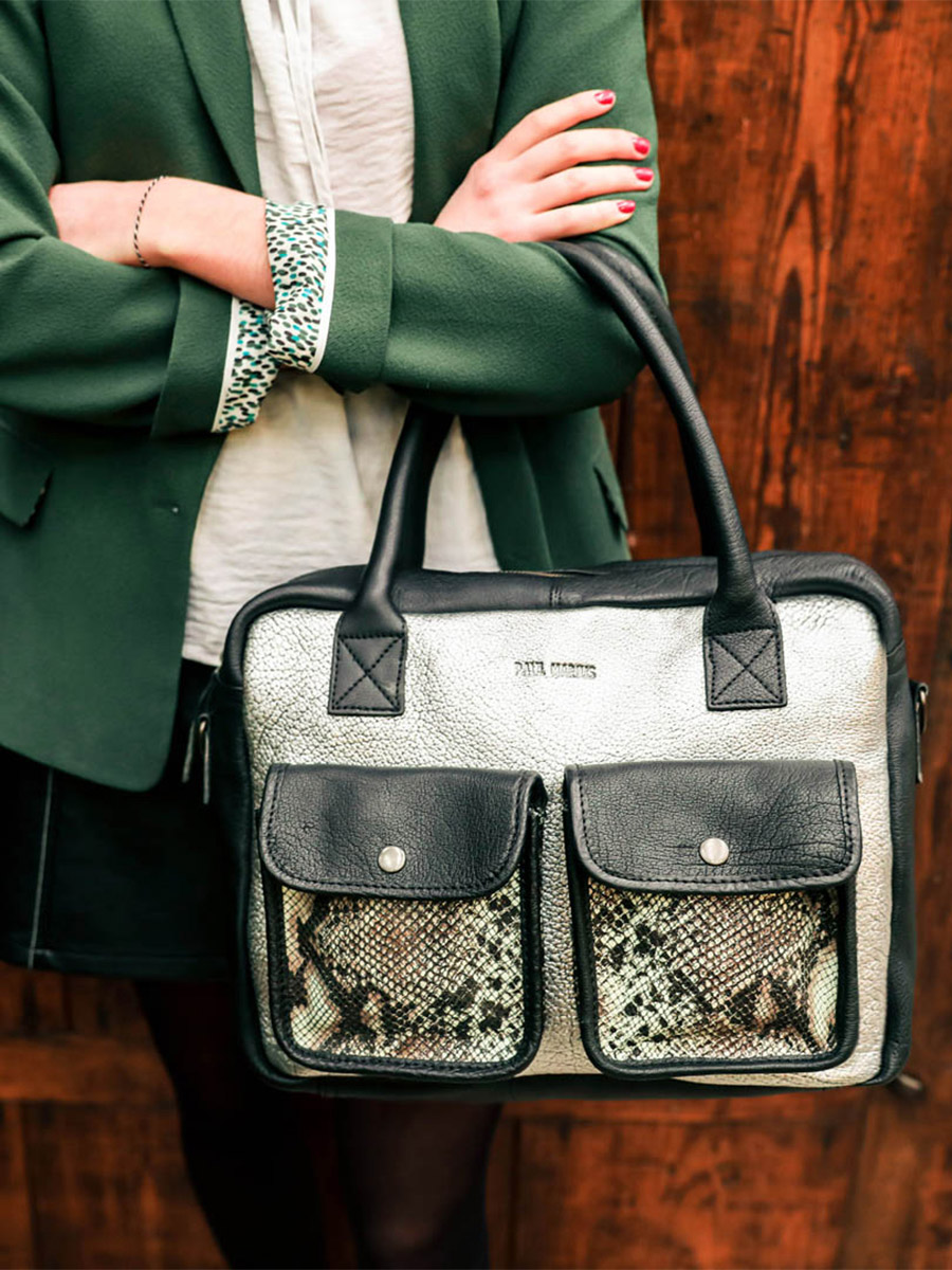 foto-bolso-portadocumentos-cuero-mujer-plateado-negro-ledandy-python-plateado-negro-paul-marius-w04-p-s-b