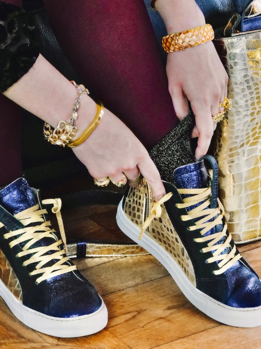 foto-vista-frontal-zapatilla-de-mujer-cuero-azul-plateado-pm001-caimán-oro/azul-metalizado-paul-marius-pm001-c-g-mcblu-s36