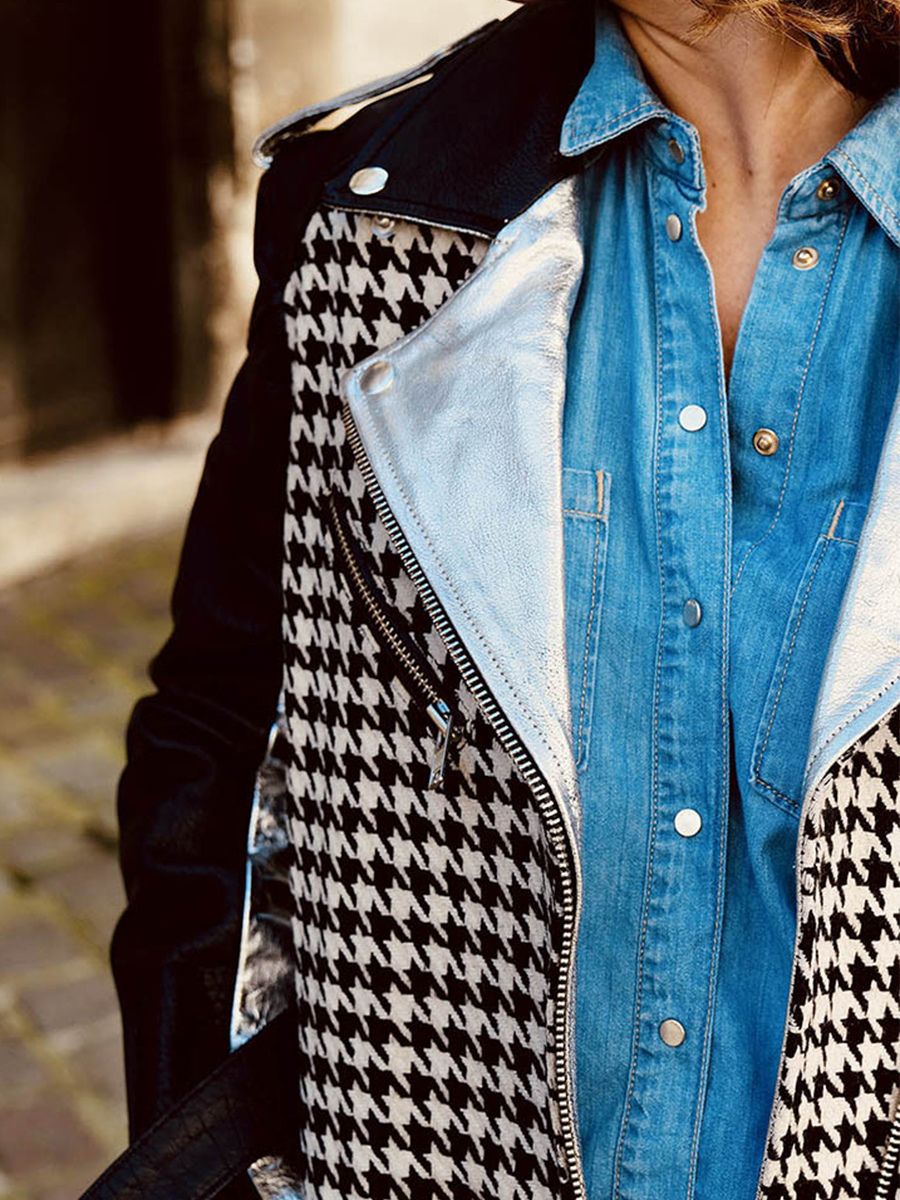 foto-material-trench-cuero-mujer-negro-blanco-letrench-pieddepoule-paul-marius-wtc-hs-b-s36