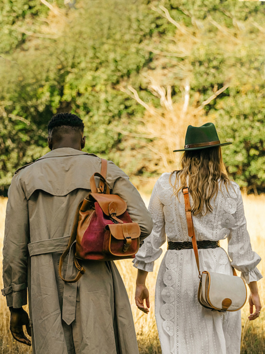 foto-mochila-de-cuero-para-mujer-marron-violeta-lebaroudeur-pampa-natural-paso-paul-marius-m39-ol-dr