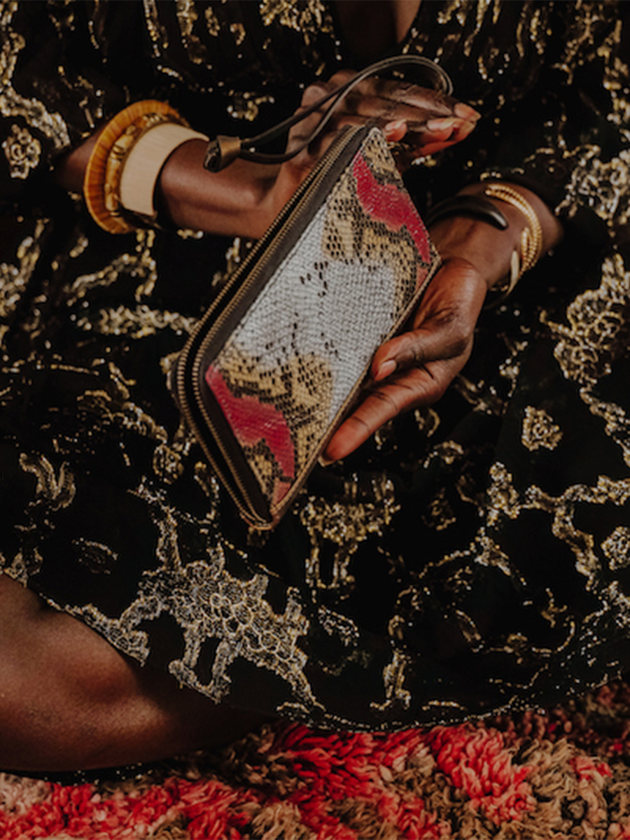 foto-vista-lateral-cartera-cuero-mujer-leportefeuille-charlotte-byzance-paul-marius-m63-byz