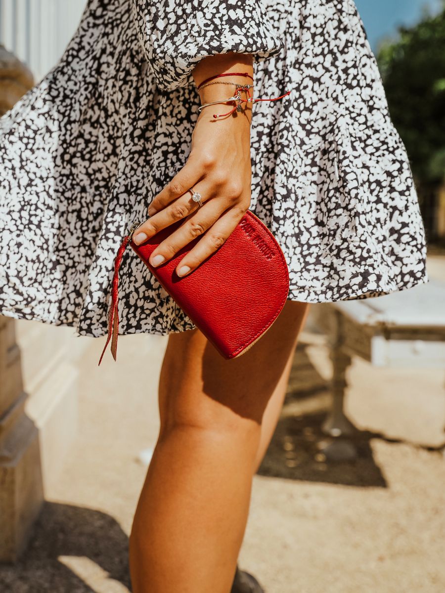 foto-vista-lateral-cartera-cuero-mujer-rojo-leportefeuille-manon-rouge-carmin-paul-marius-m32-r