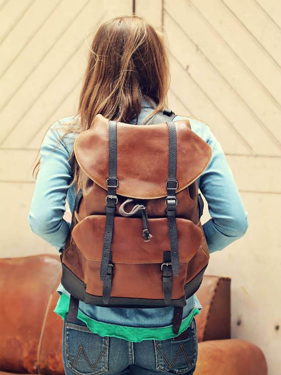 foto-mochila-de-cuero-para-hombre-marrón-monlegionnaire-natural-paul-marius-bbp-l