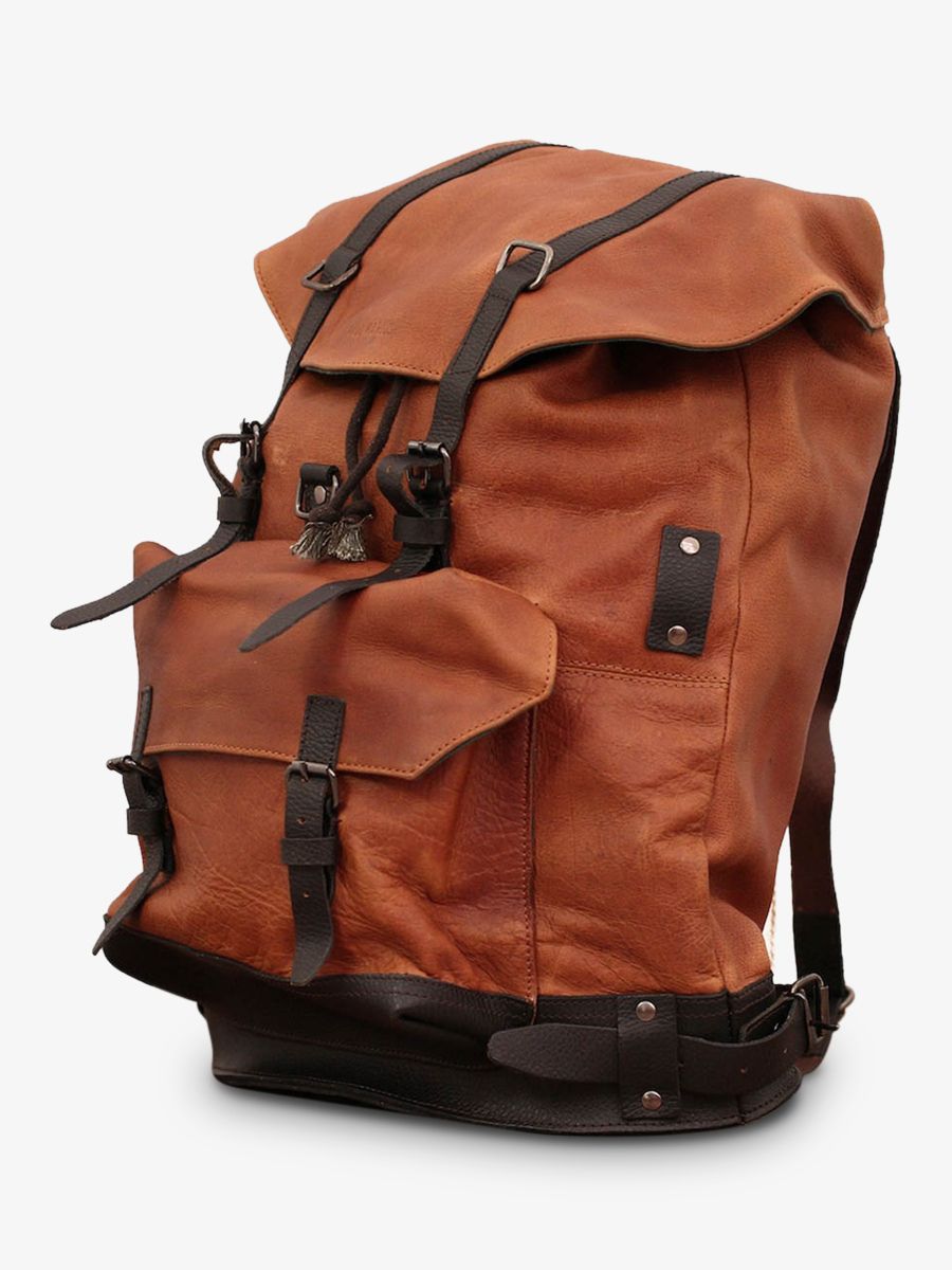 foto-vista-lateral-mochila-de-cuero-para-hombre-marrón-monlegionnaire-natural-paul-marius-bbp-l