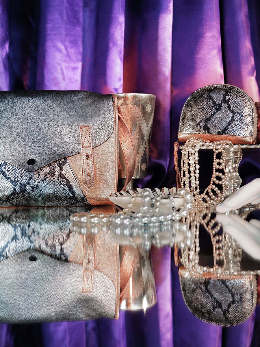 foto-interior-bolso-bandolera-cuero-mujer-lindispensable-aphrodite-paul-marius-w08-aph