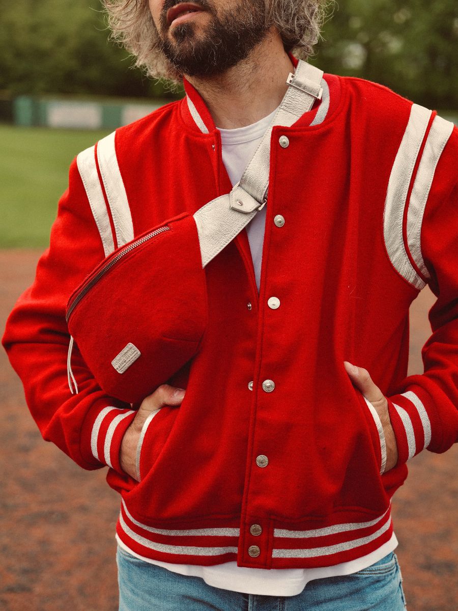 foto-vista-posterior-riñonera-de-cuero-rojo-labanane-50s-rojo-escarlata-paul-marius-m503-fifties-r