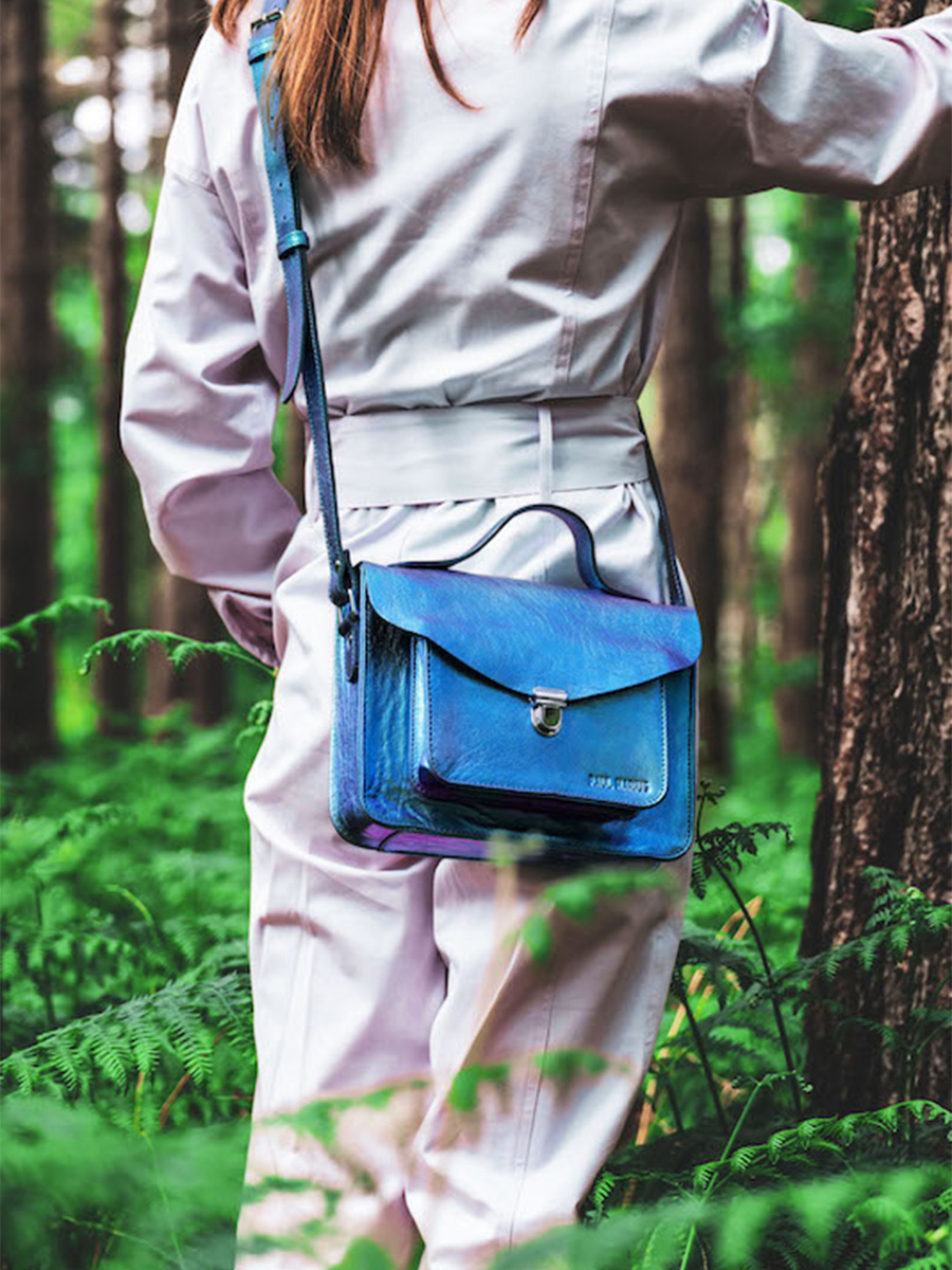 foto-bolso-bandolera-cuero-mujer-azul-mademoiselle-george-scarabee-paul-marius-w05-p-blu