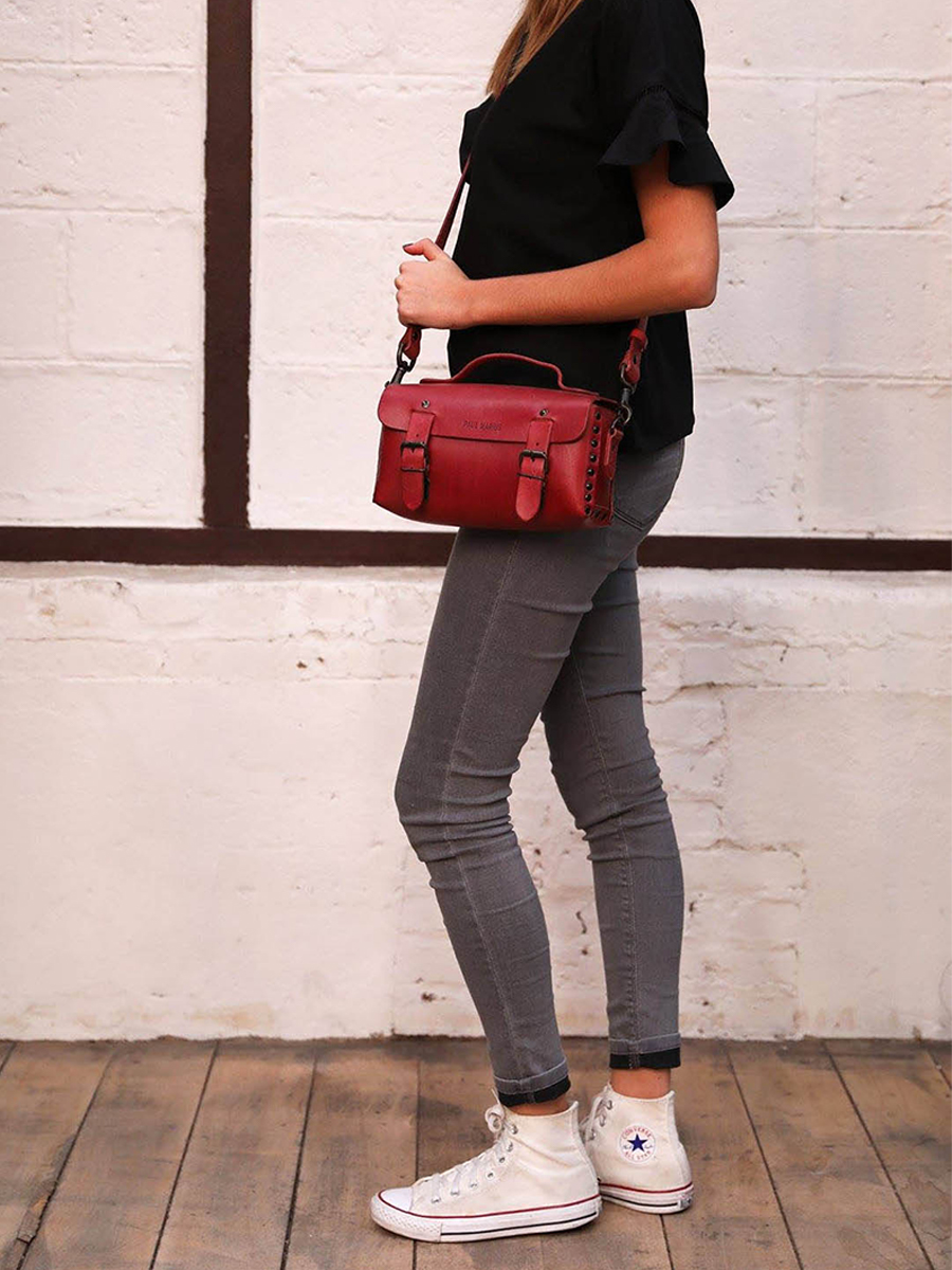 foto-bolso-bandolera-cuero-mujer-rojo-lartisane-rojo-carmín-paul-marius-p02-r