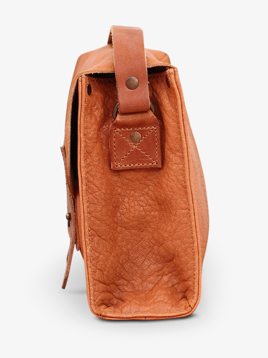 foto-vista-lateral-bolso-bandolera-cuero-mujer-beige-lindispensable-sable-paul-marius-w08-n