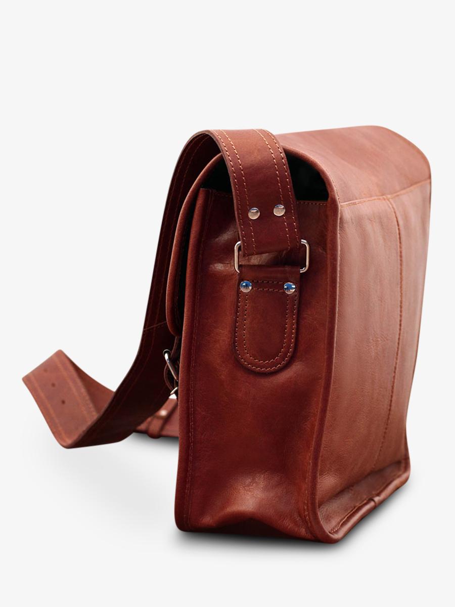 foto-vista-lateral-portadocumentos-cuero-a4-marrón-lasacoche-m-natural-paul-marius-m02s14-l