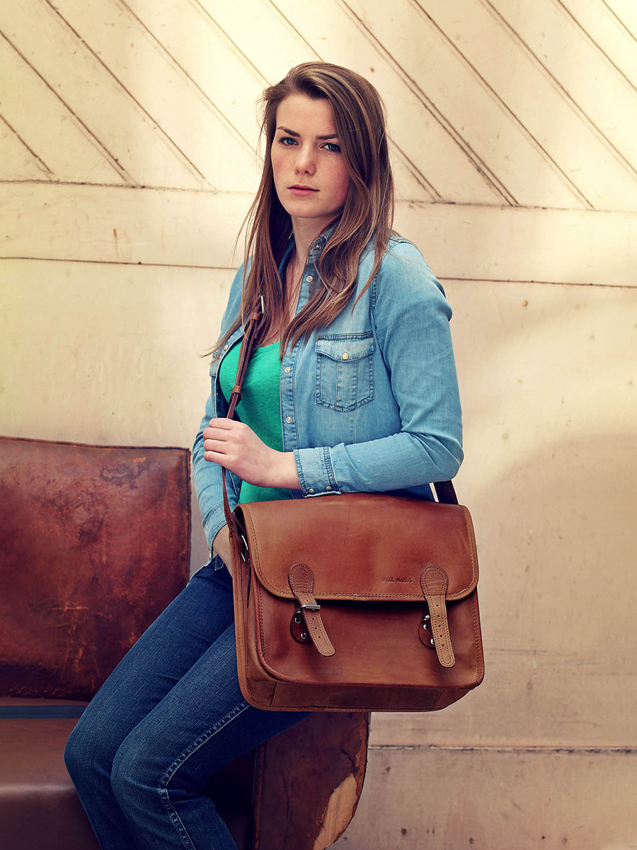 foto-portafolios-de-cuero-a4-marron-lasacoche-m-natural-paul-marius-m02s14-l