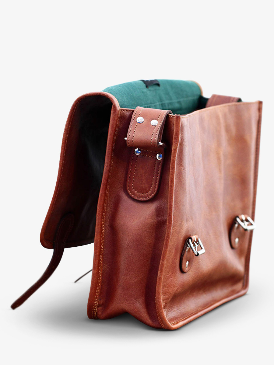 foto-vista-lateral-portadocumentos-cuero-marrón-lasacoche-l-natural-paul-marius-m02s16-l