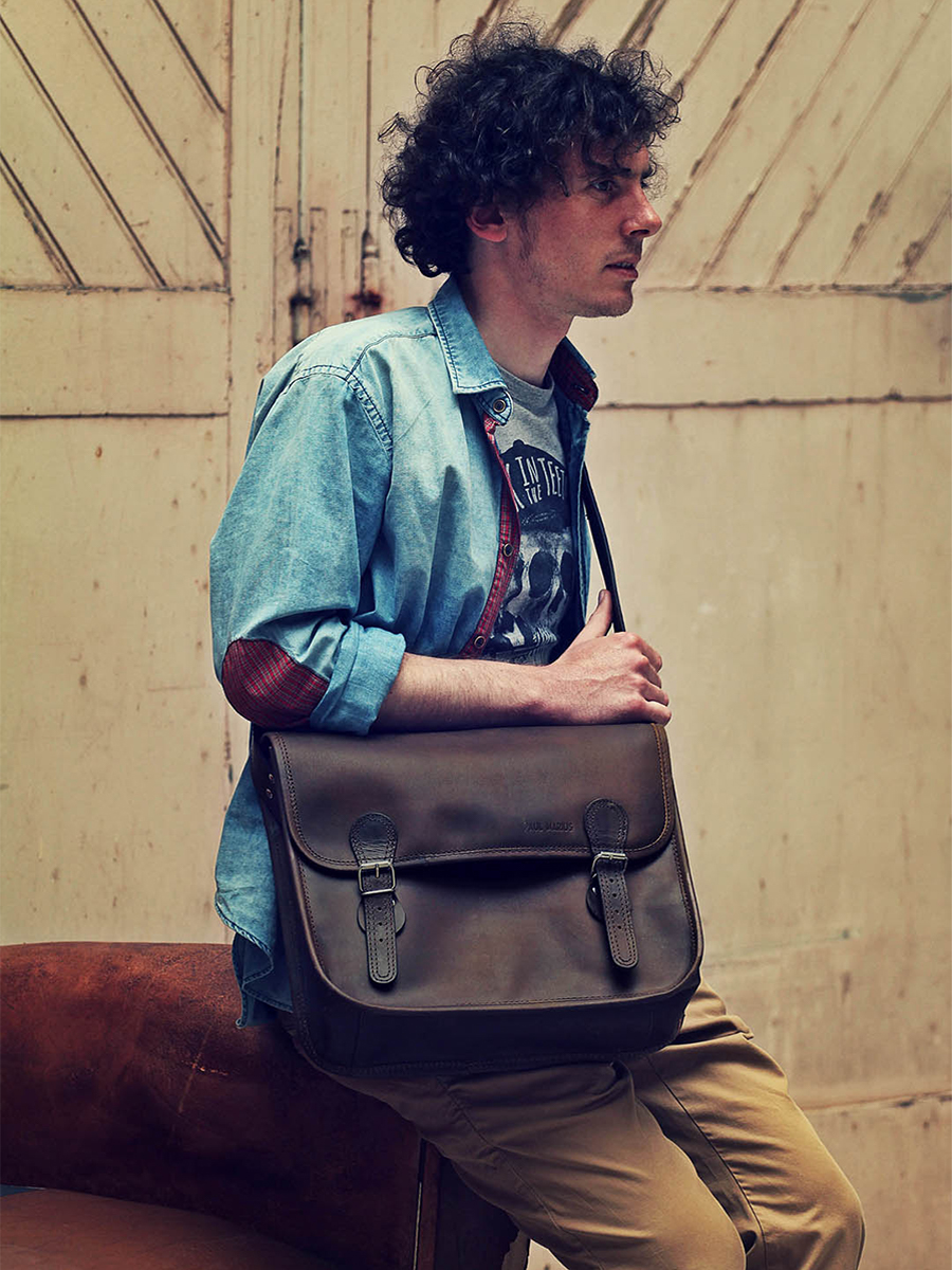 foto-portadocumentos-cuero-a4-negro-lasacoche-m-indus-paul-marius-m02s14-d