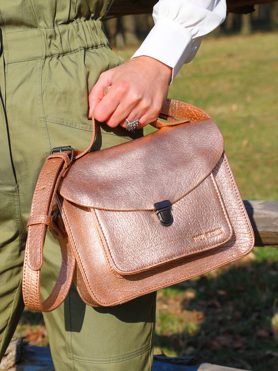 foto-de-la-bolsa-bandolera-de-cuero-para-mujer-rosa-dorada-mademoiselle-george-oro-rosa-paul-marius-w05-g-pi
